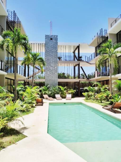 306 Amena 1br Penthouse W/ Gym & Private Pool/rooftop Apartment